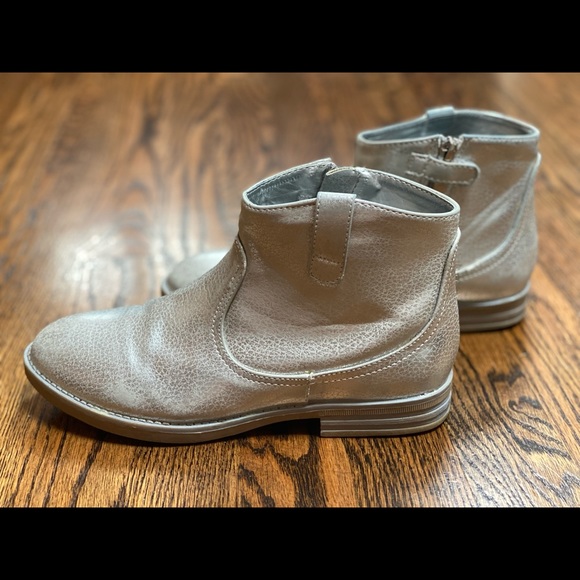 Kenneth Cole Reaction boots sz 3Y - Picture 4 of 8